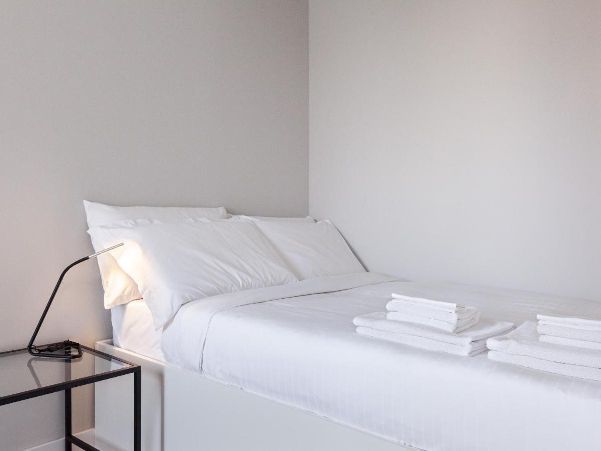 Easyhomes-City Centre Suites ميلان المظهر الخارجي الصورة