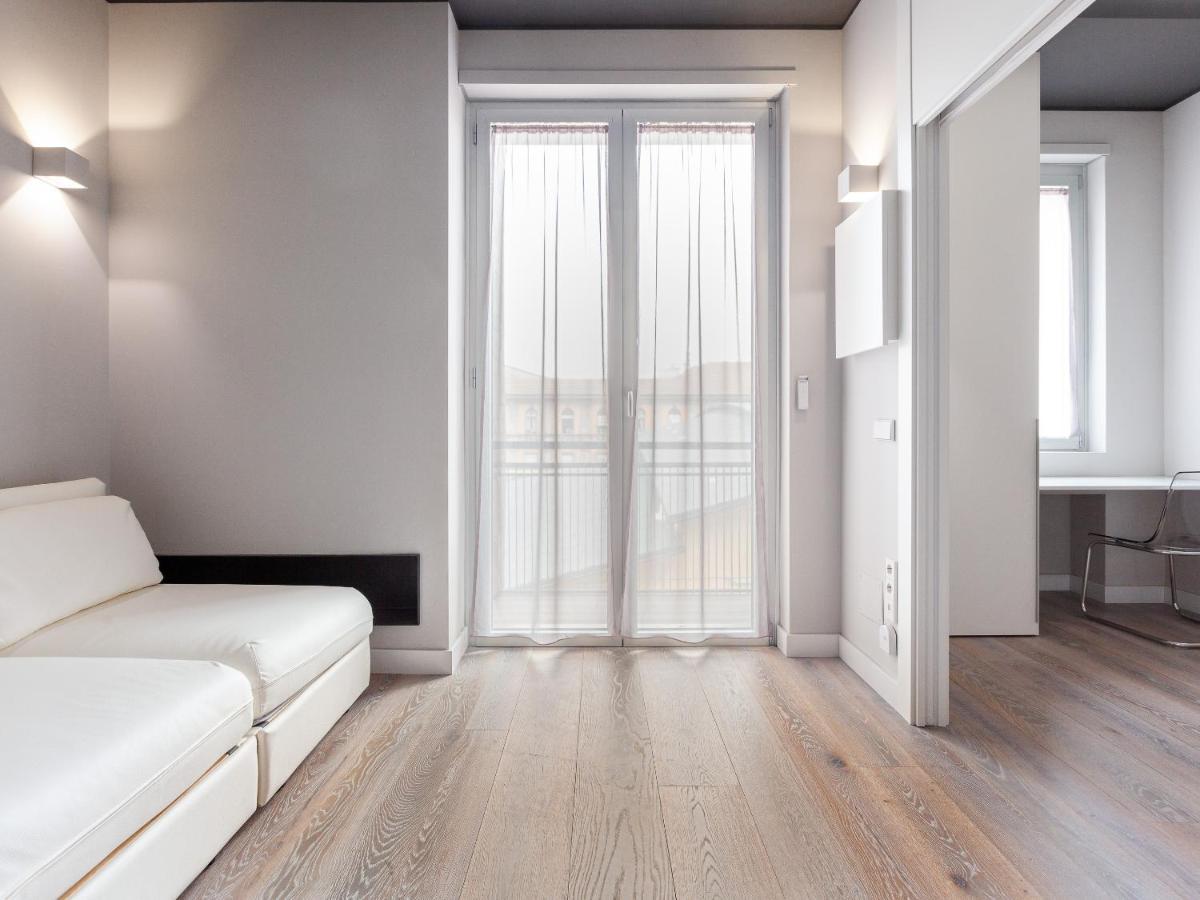 Easyhomes-City Centre Suites ميلان المظهر الخارجي الصورة