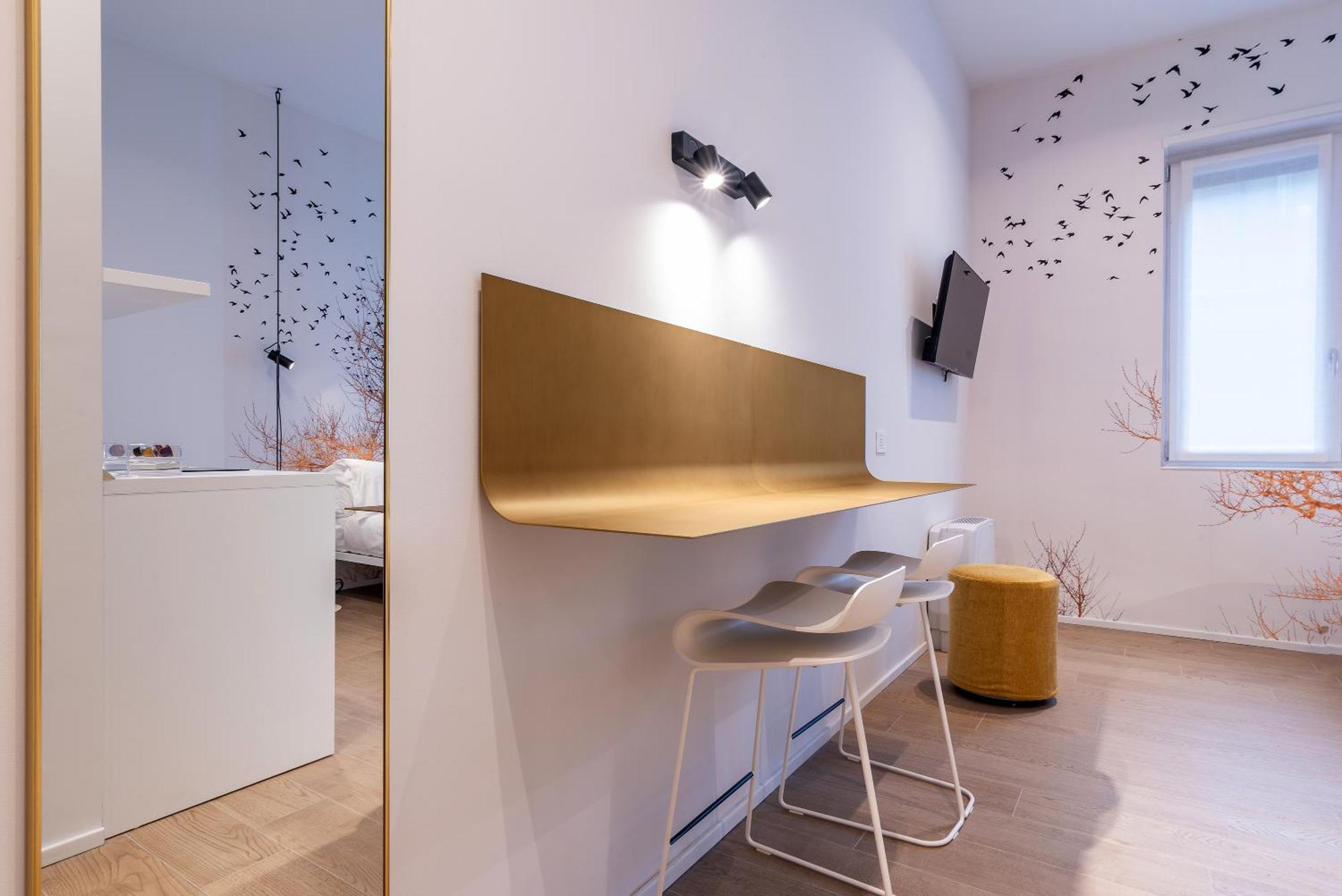 Easyhomes-City Centre Suites ميلان المظهر الخارجي الصورة