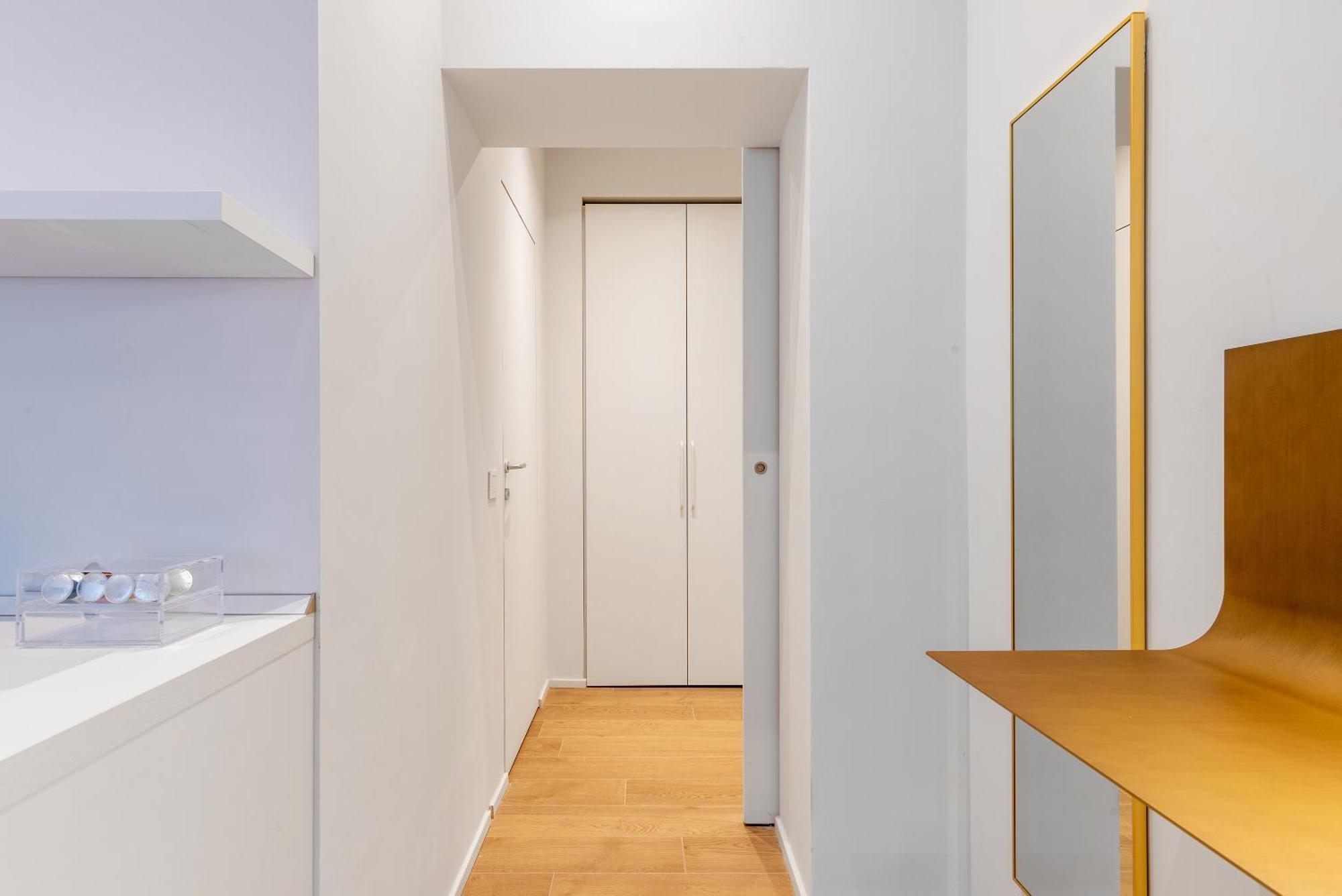 Easyhomes-City Centre Suites ميلان المظهر الخارجي الصورة