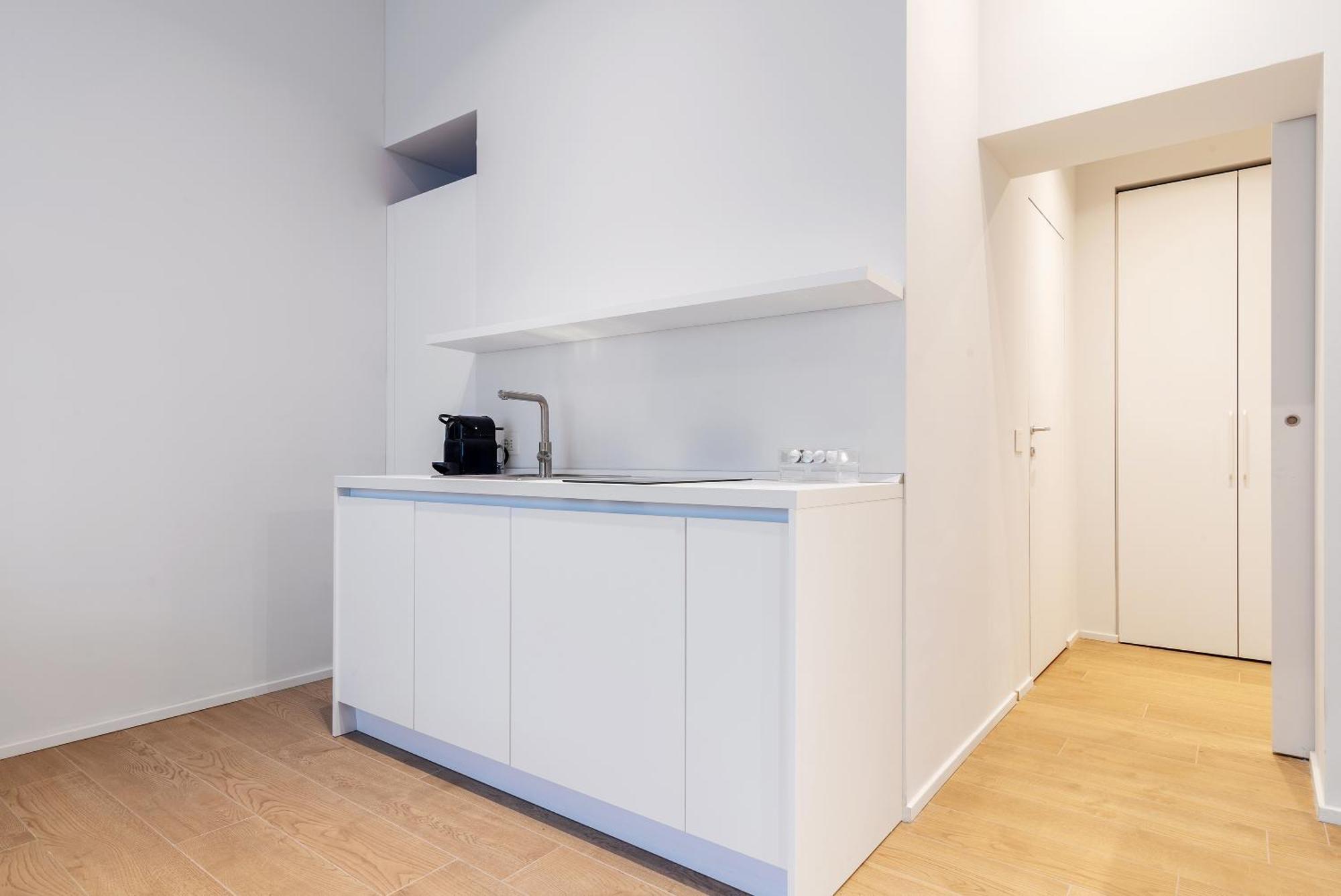 Easyhomes-City Centre Suites ميلان المظهر الخارجي الصورة