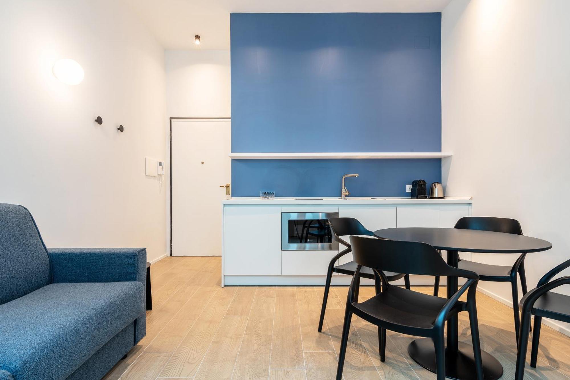 Easyhomes-City Centre Suites ميلان المظهر الخارجي الصورة